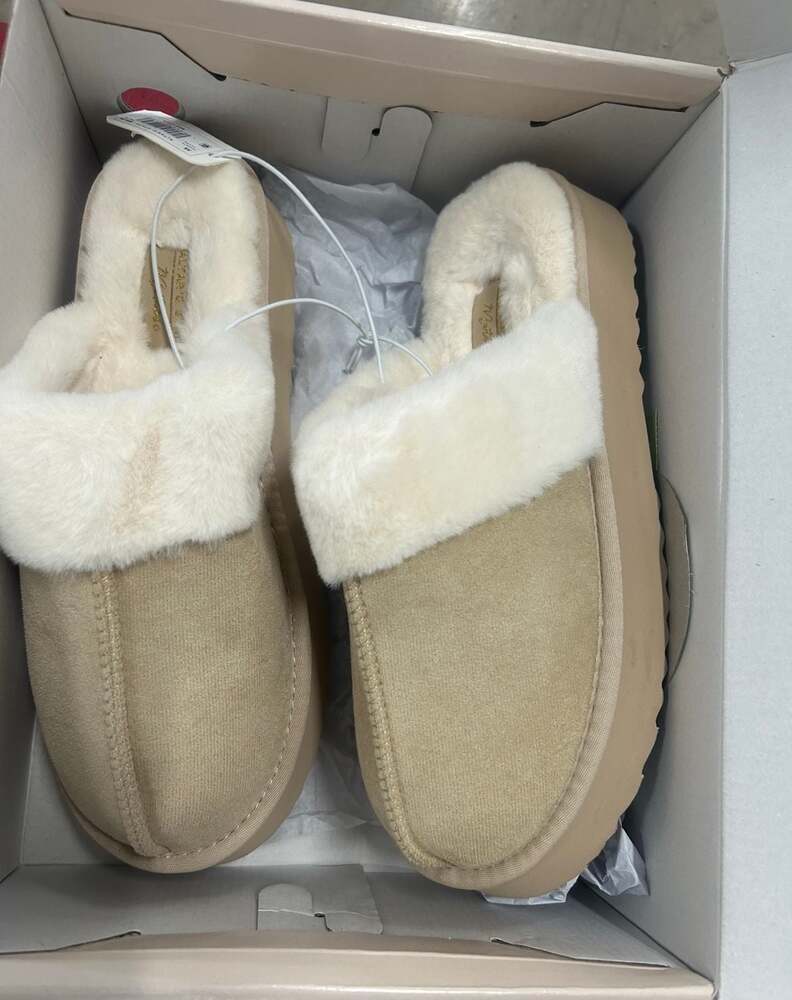 Altar’d State NWT Womens Mammoth Platform Slipper Tan Size 10 Sherpa Lined